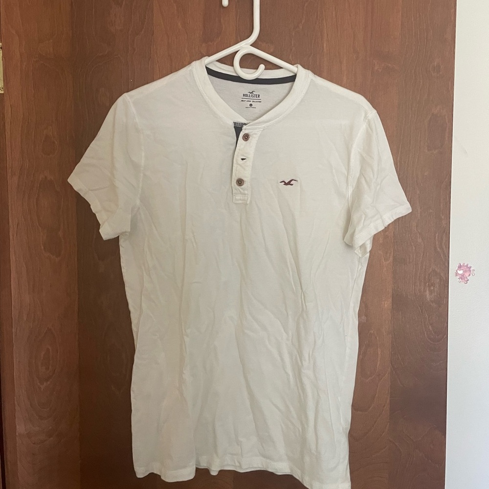 American Eagle T-shirt